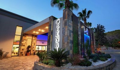 Imagine pentru Hotel Crystal Green Bay Resort 5*  valabile pentru Litoral 2024