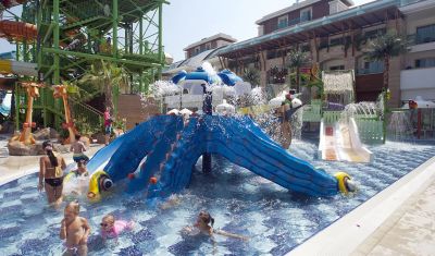 Imagine pentru Hotel Crystal Waterworld Resort & Spa 5* valabile pentru Litoral 2024