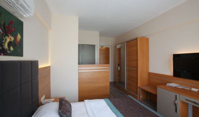 Imagine pentru Hotel Golden Age Yalikavak Bodrum 4*  valabile pentru Litoral 2024