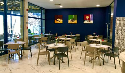 Imagine pentru Hotel Holiday Park 4*  valabile pentru Litoral 2024