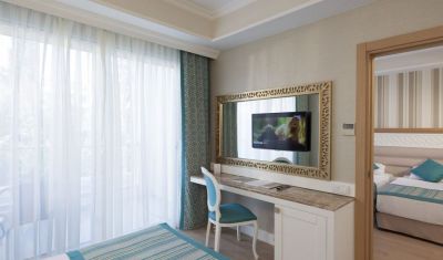 Imagine pentru Hotel Karmir Resort & Spa 5*  valabile pentru Litoral 2024