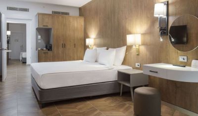 Imagine pentru Hotel Nirvana Cosmopolitan 5*  valabile pentru Litoral 2024