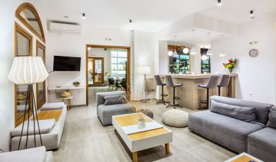 Imagine pentru Hotel Palladium 3*  valabile pentru Litoral 2024