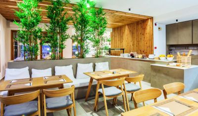 Imagine pentru Hotel Palladium 3*  valabile pentru Litoral 2024