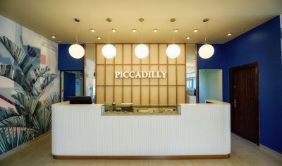 Imagine pentru Hotel Piccadilly 3* valabile pentru Litoral 2024