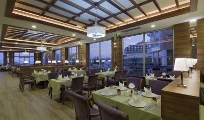 Imagine pentru Hotel Ramada Resort by Wyndham Kusadasi & Golf 5* valabile pentru Litoral 2024