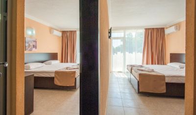 Imagine pentru Hotel Riva 3/4* valabile pentru Litoral 2024