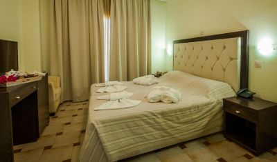 Imagine pentru Hotel Tresor Sousouras 4* valabile pentru Litoral 2024