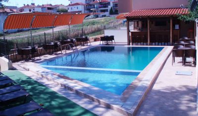 Imagine pentru 4-You Hotel Apartments 3* valabile pentru Litoral 2025
