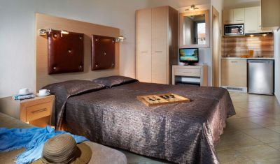 Imagine pentru 4-You Hotel Apartments 3* valabile pentru Litoral 2025