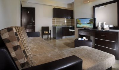 Imagine pentru 4-You Hotel Apartments 3* valabile pentru Litoral 2025
