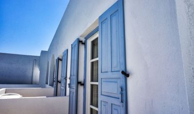 Imagine pentru Alexandra Studios & Apartments 3*  valabile pentru Litoral 2025