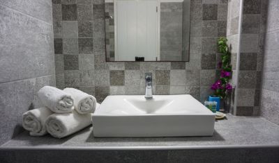 Imagine pentru Alexandra Studios & Apartments 3*  valabile pentru Litoral 2025