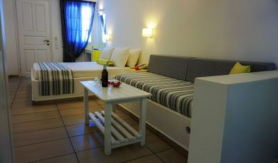 Imagine pentru Alexandra Studios & Apartments 3*  valabile pentru Litoral 2025