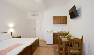 Imagine pentru Alexandra Studios & Apartments 3*  valabile pentru Litoral 2025