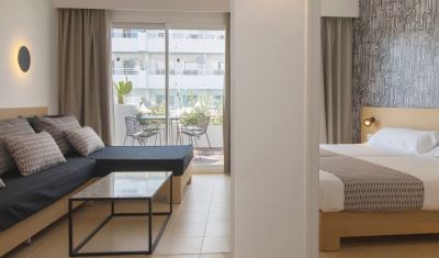 Imagine pentru Aparthotel HM Martinique 4* valabile pentru Litoral 2025
