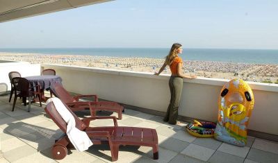 Imagine pentru ApartHotel Holiday 4* valabile pentru Litoral 2025