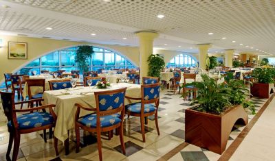 Imagine pentru ApartHotel Holiday 4* valabile pentru Litoral 2025