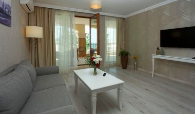 Imagine pentru Aparthotel Maria Palace 2*  valabile pentru Litoral 2025