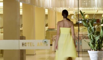 Imagine pentru Ariti Grand Hotel Corfu 4* valabile pentru Litoral 2025