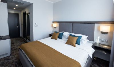 Imagine pentru Best Western Plus Premium Inn Hotel & Casino 4* valabile pentru Litoral 2025