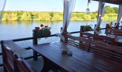 Imagine pentru Complex Lacul Racilor 3* valabile pentru Litoral 2025