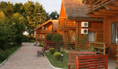 Imagine pentru Complex Lacul Racilor 3* valabile pentru Litoral 2025