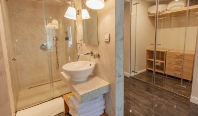 Imagine pentru Esperides Hotel & Suites 3* valabile pentru Litoral 2025
