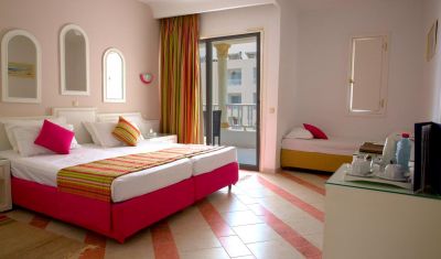 Imagine pentru Golden Tulip Taj Sultan Resort 5* valabile pentru Litoral 2025