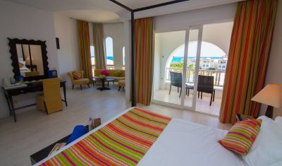 Imagine pentru Golden Tulip Taj Sultan Resort 5* valabile pentru Litoral 2025