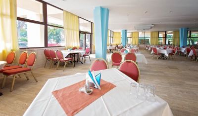 Imagine pentru Grand Hotel Astoria 3* valabile pentru Litoral 2025