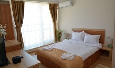 Imagine pentru Grand Hotel Astoria 3* valabile pentru Litoral 2025