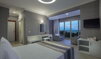 Imagine pentru Grand Ring Hotel 5* valabile pentru Litoral 2025