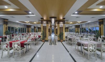 Imagine pentru Grand Ring Hotel 5* valabile pentru Litoral 2025