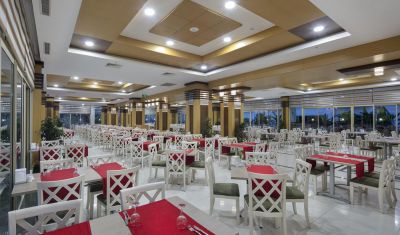 Imagine pentru Grand Ring Hotel 5* valabile pentru Litoral 2025