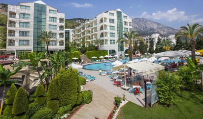 Imagine pentru Grand Ring Hotel 5* valabile pentru Litoral 2025