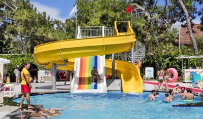 Imagine pentru Grand Ring Hotel 5* valabile pentru Litoral 2025