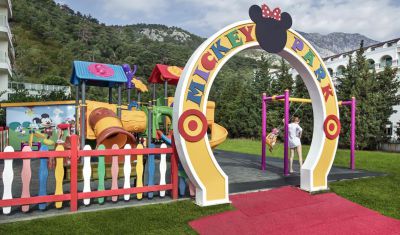 Imagine pentru Grand Ring Hotel 5* valabile pentru Litoral 2025
