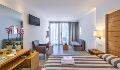 Imagine pentru Happy Days Beach Hotel 4* valabile pentru Litoral 2025