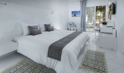 Imagine pentru Hari Club Beach Resort 4* valabile pentru Litoral 2025