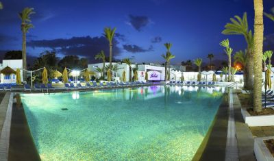 Imagine pentru Hari Club Beach Resort 4* valabile pentru Litoral 2025