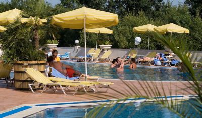 Imagine pentru Holiday Village 4* valabile pentru Litoral 2025