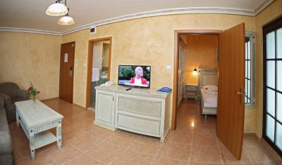 Imagine pentru Holiday Village 4* valabile pentru Litoral 2025