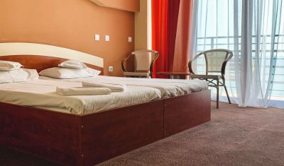 Imagine pentru Hotel Acapulco 3* valabile pentru Litoral 2025