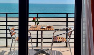 Imagine pentru Hotel Acapulco 3* valabile pentru Litoral 2025