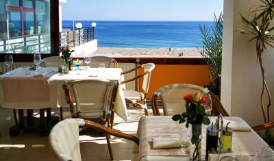 Imagine pentru Hotel Acapulco 3* valabile pentru Litoral 2025
