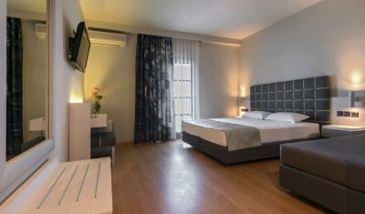 Imagine pentru Hotel Akrathos Beach 4* valabile pentru Litoral 2025