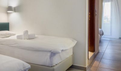 Imagine pentru Hotel Akrathos Beach 4* valabile pentru Litoral 2025
