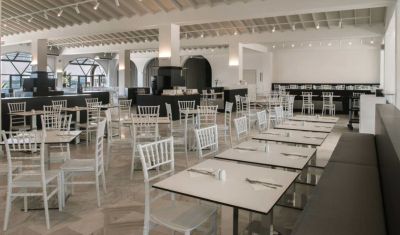 Imagine pentru Hotel Akrathos Beach 4* valabile pentru Litoral 2025