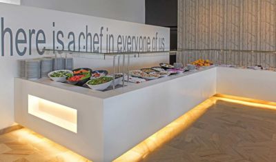 Imagine pentru Hotel Akrathos Beach 4* valabile pentru Litoral 2025